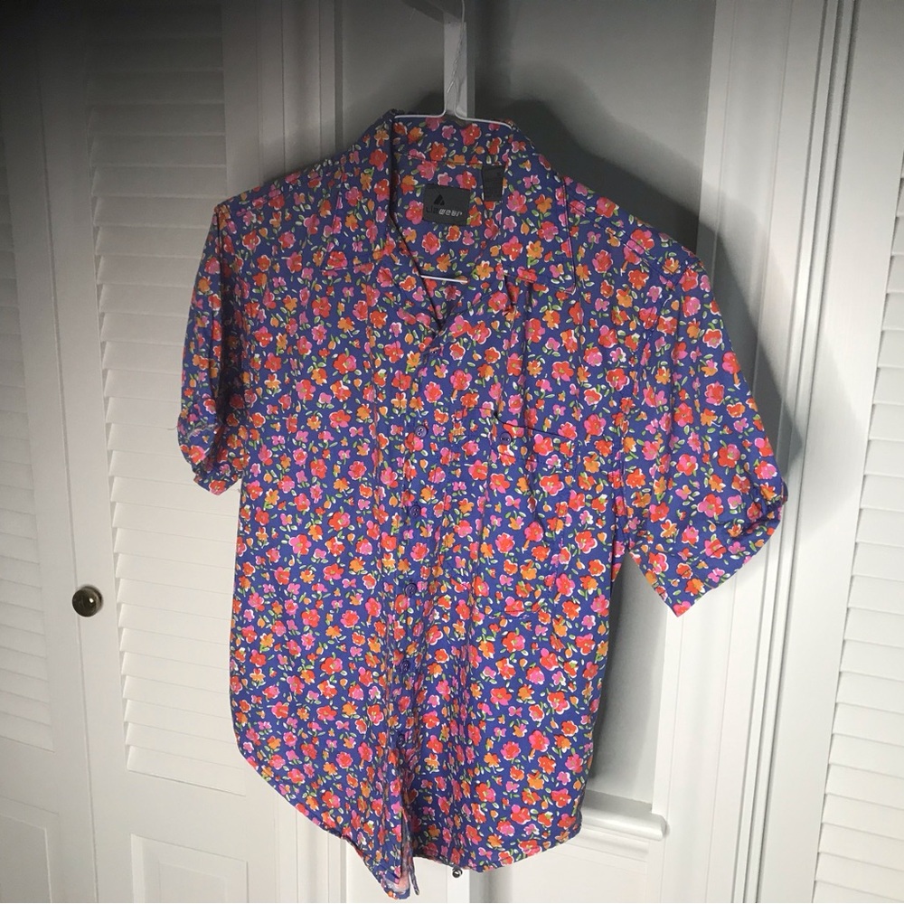 Shirt - M